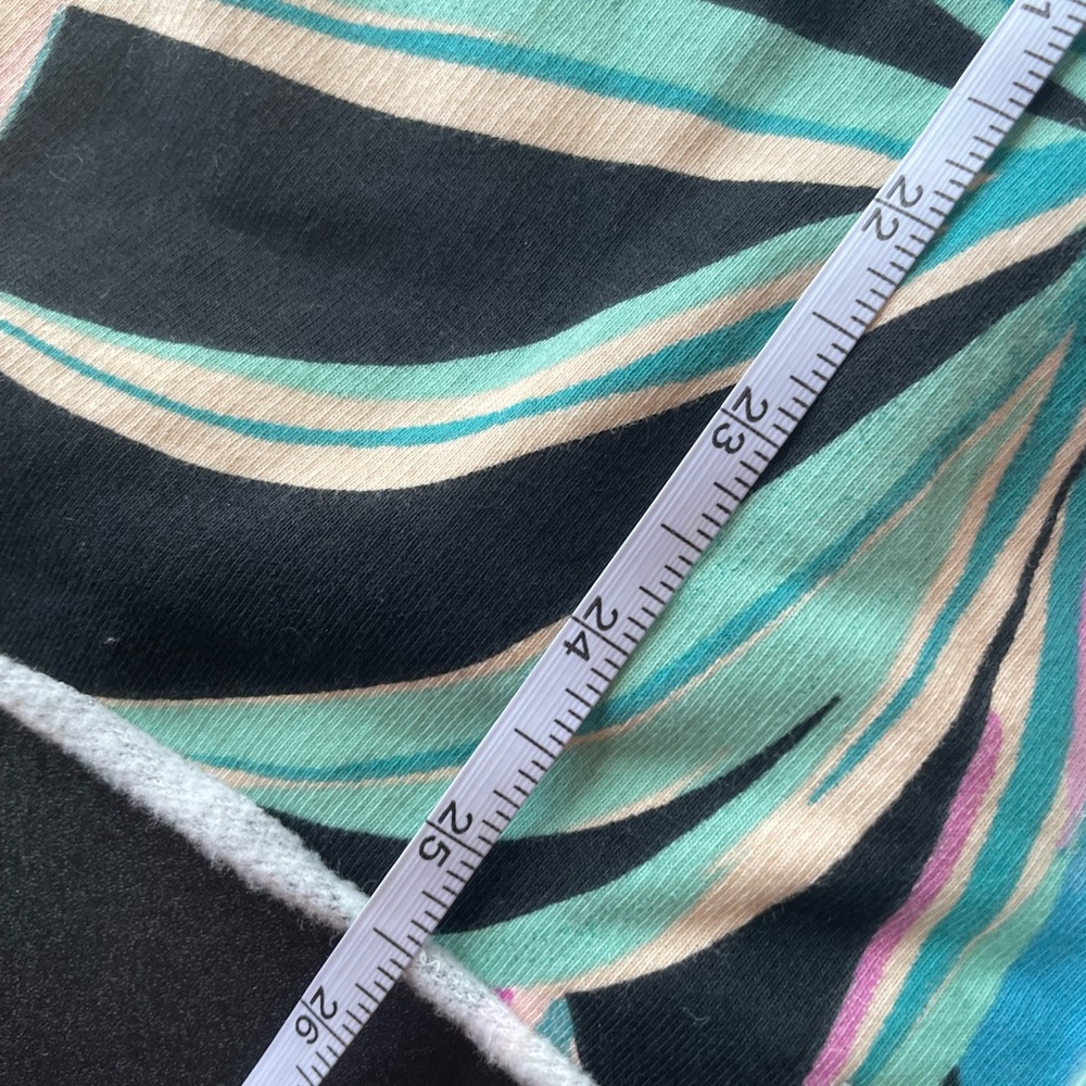 SOLD Torrid Women's Size 3 3X 22-24 Tropical Print Hoodie - Picture 13 of 13